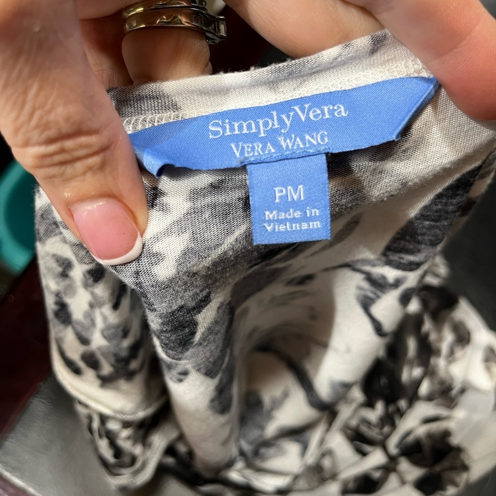 🔥Simply Vera Vera Wang blouse - Picture 5 of 8